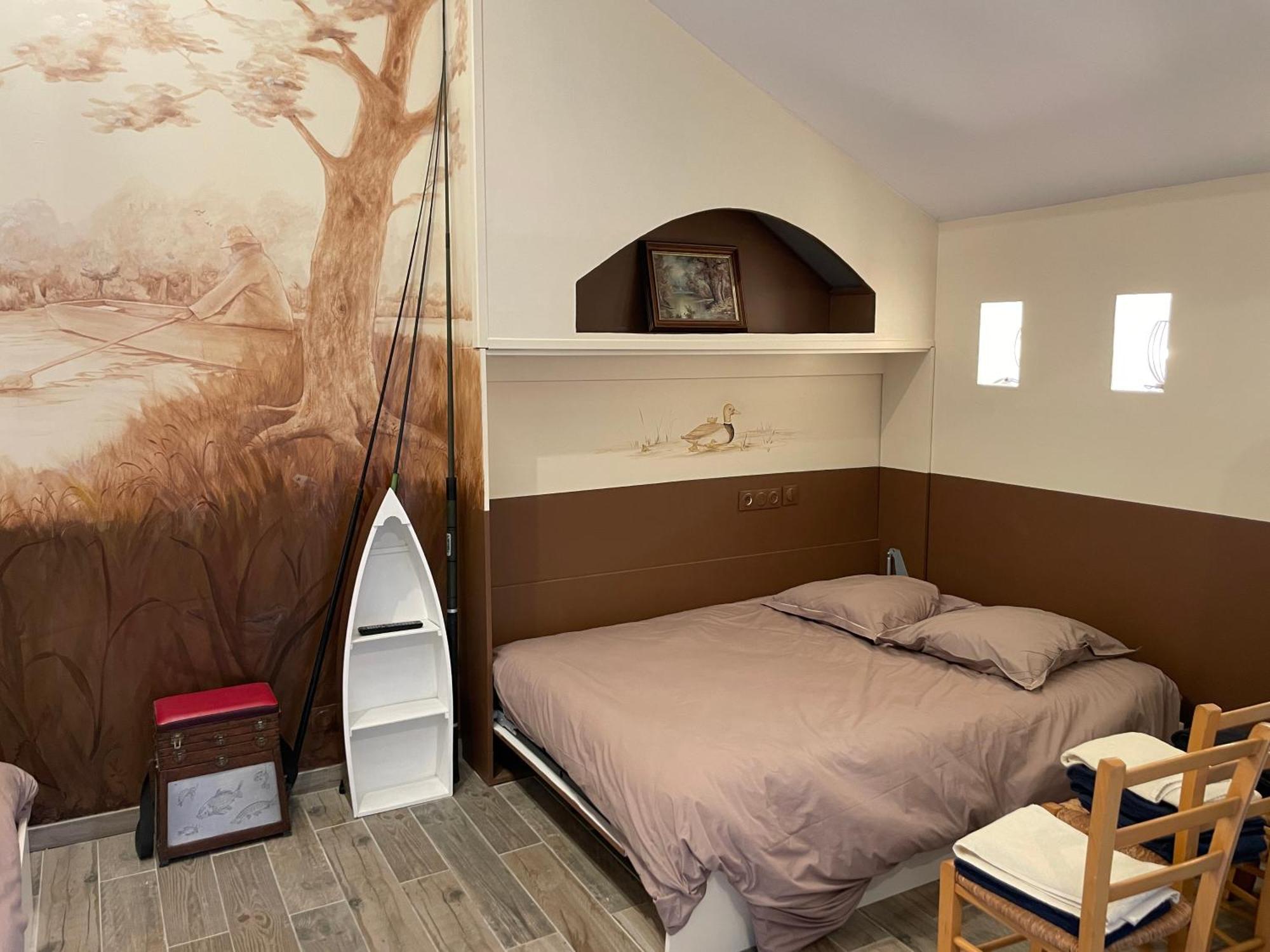 Western City Troyes Barberey-Saint-Sulpice Bagian luar foto