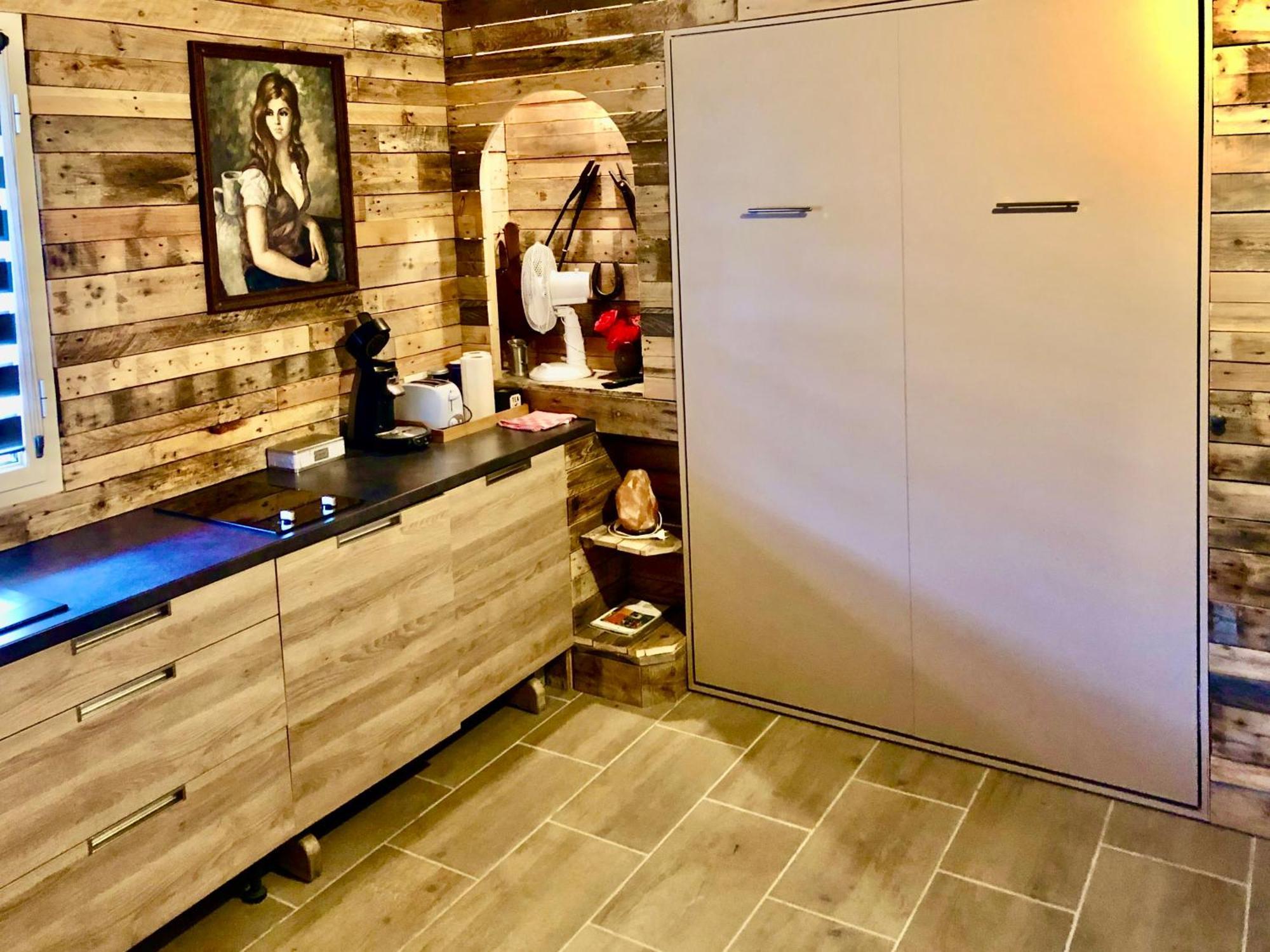 Western City Troyes Barberey-Saint-Sulpice Bagian luar foto