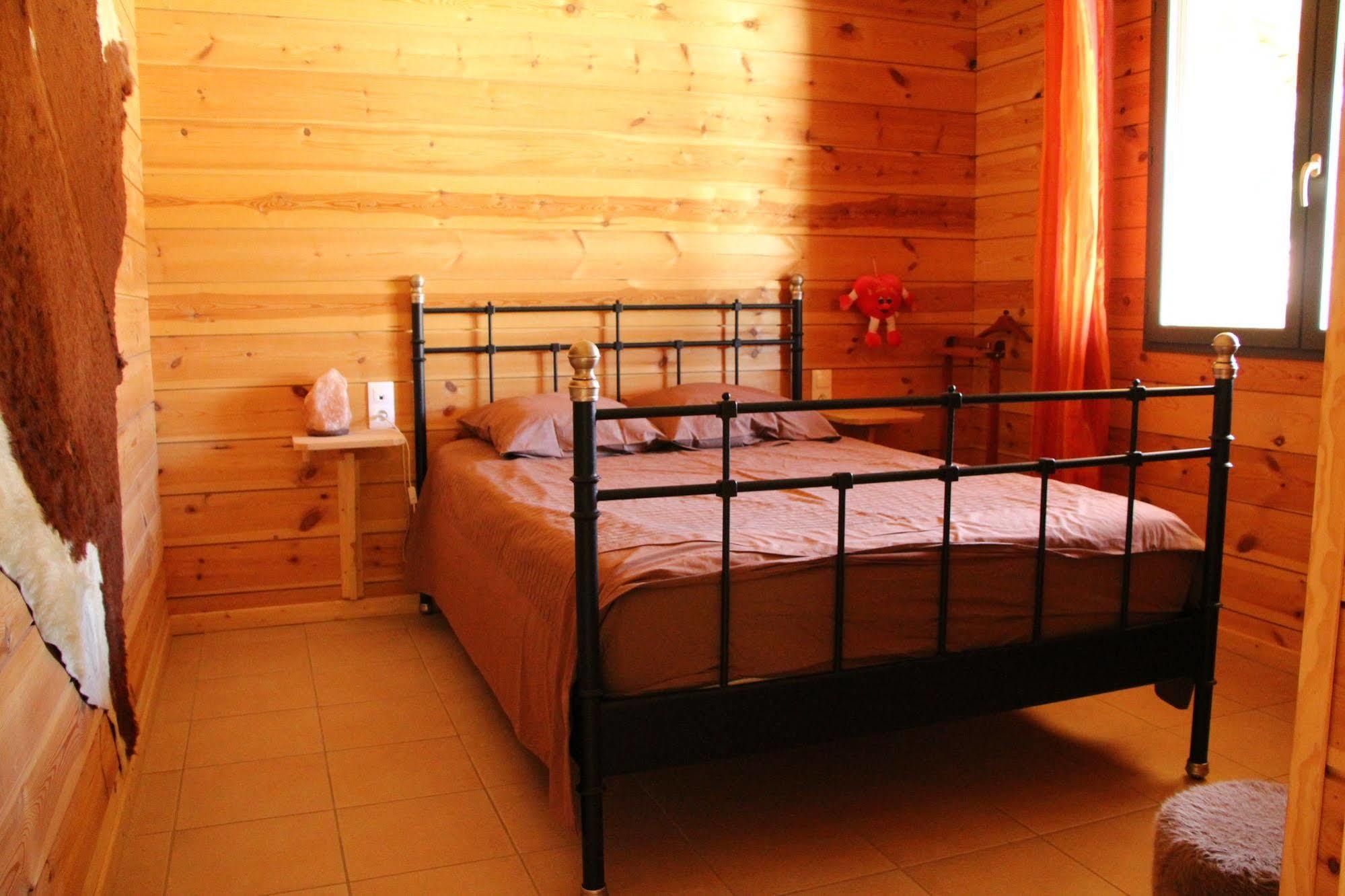 Western City Troyes Barberey-Saint-Sulpice Bagian luar foto
