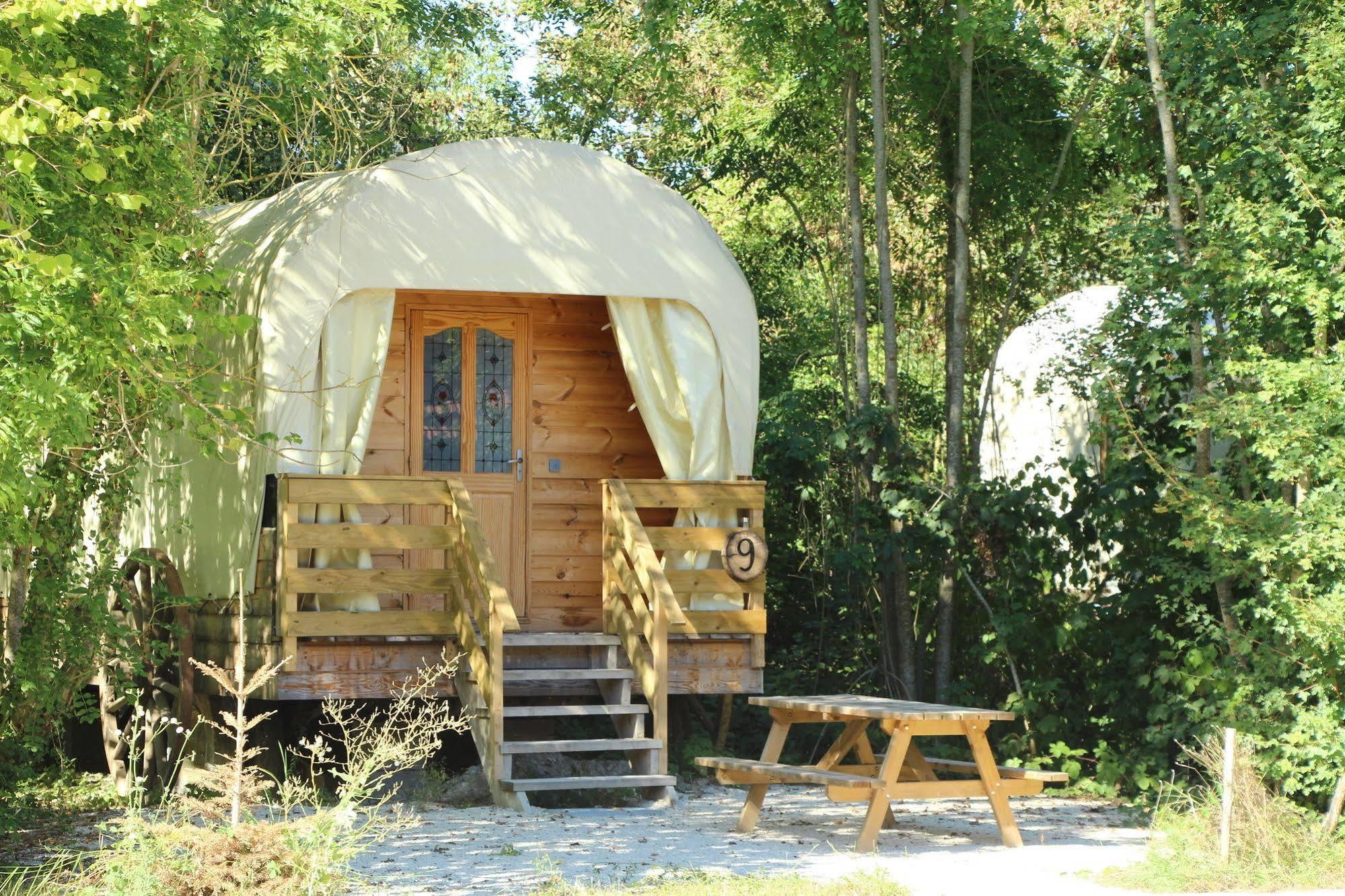 Western City Troyes Barberey-Saint-Sulpice Bagian luar foto